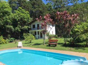Casa em Friburgo com piscina lareira suíte & quarto